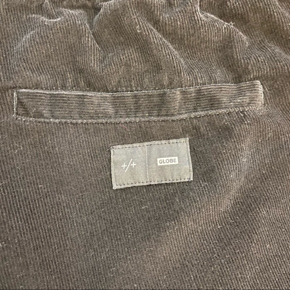 Globe Skateboards Men’s Logo Black Corduroy Shorts Size 32 - Picture 6 of 10